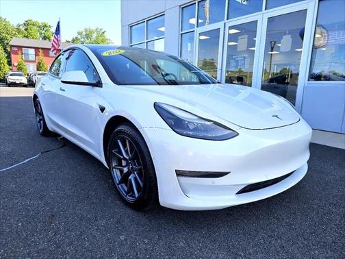 2022 Tesla Model 3 Standard Range
