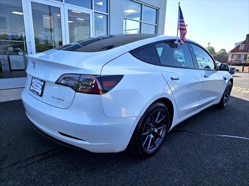 2022 Tesla Model 3 Standard Range