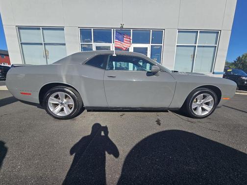 2023 Dodge Challenger SXT
