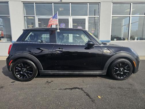 2018 MINI Hardtop Cooper