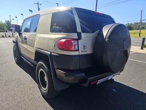 2010 Toyota FJ Cruiser Base