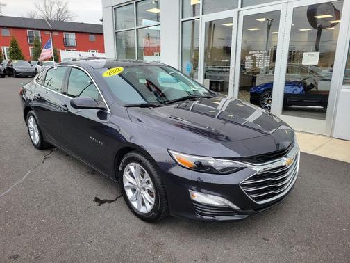 2022 Chevrolet Malibu FWD LT
