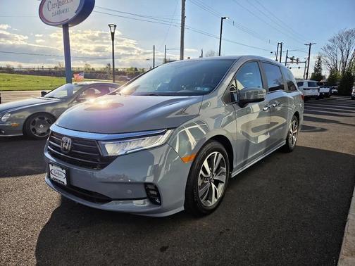 Obsidian Blue Pearl 2023 Honda Odyssey Touring