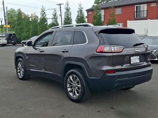 Granite Crystal Metallic Clearcoat 2019 Jeep Cherokee Latitude Plus