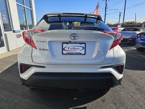 2019 Toyota C-HR XLE FWD (Natl)