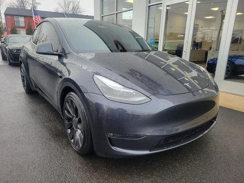 2024 Tesla Model Y Performance Dual Motor All-Wheel Drive