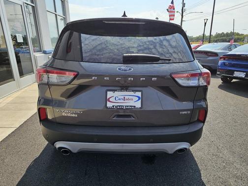 2020 Ford Escape Titanium