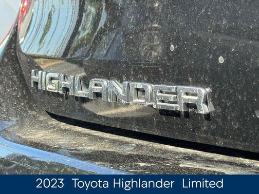 Midnight Black Metallic 2023 Toyota Highlander Limited