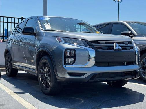 Mercury Gray Metallic 2025 Mitsubishi Outlander Sport 2.0 LE