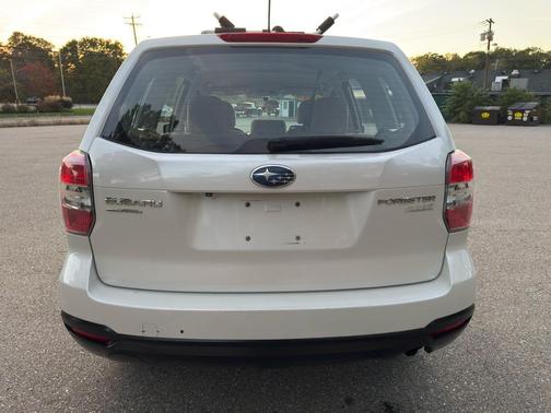 2015 Subaru Forester 2.5i