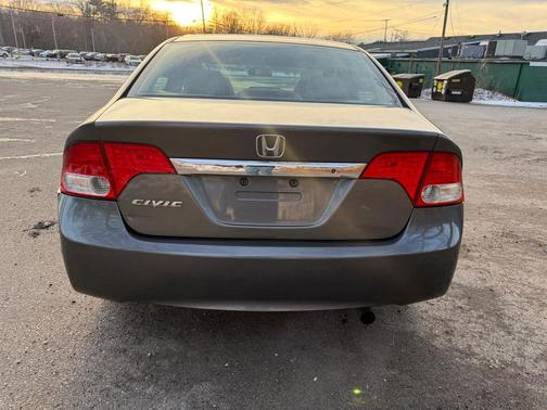 2010 Honda Civic DX-VP