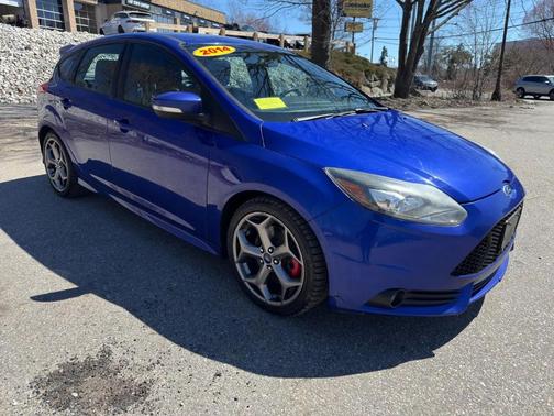 Blue 2014 Ford Focus ST