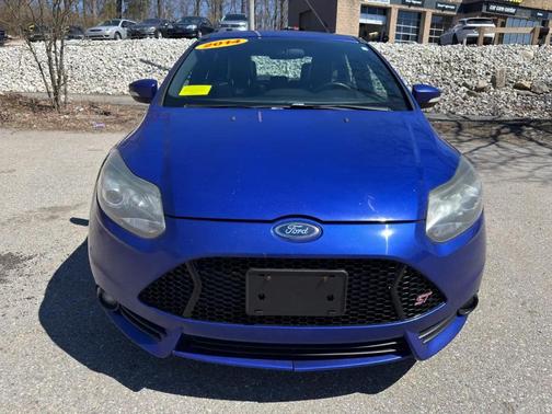 Blue 2014 Ford Focus ST