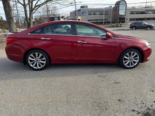 Burgundy 2013 Hyundai SONATA Limited