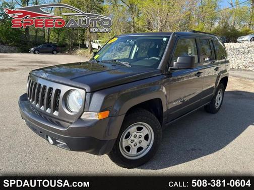 Gray 2015 Jeep Patriot Sport