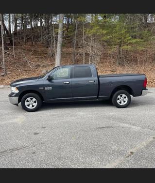 2017 RAM 1500 SLT