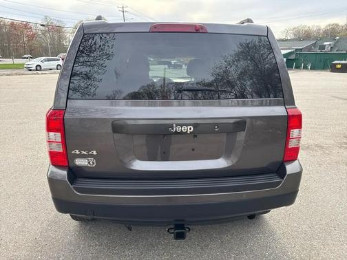 Gray 2015 Jeep Patriot Sport