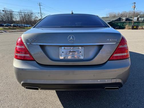 2010 Mercedes-Benz S-Class S550 4-MATIC