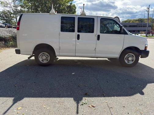 2019 Chevrolet Express 3500 3500 Cargo
