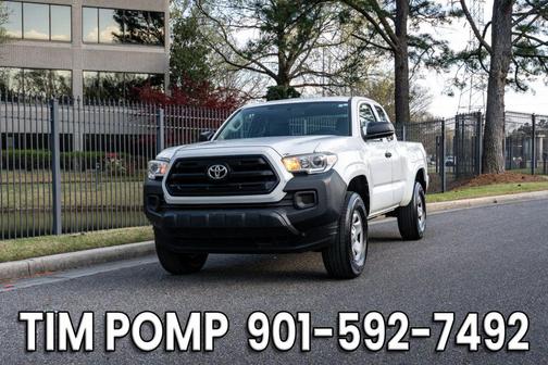 2017 Toyota Tacoma SR