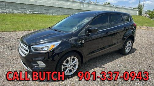 Black 2019 Ford Escape SE