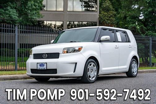 White 2010 Scion xB Release Series 7.0
