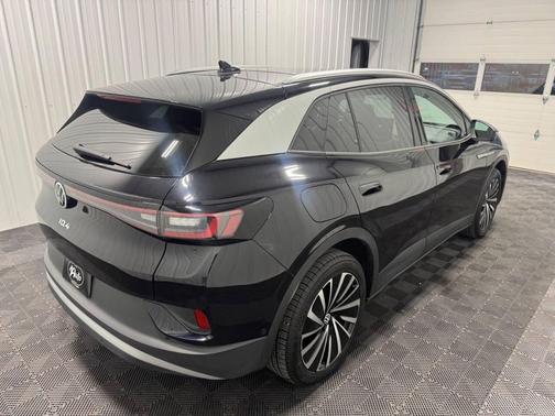 2023 Volkswagen ID.4 Pro S Plus AWD 4dr Crossover
