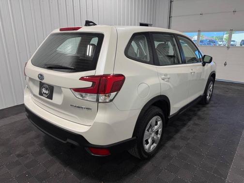 2024 Subaru Forester Base