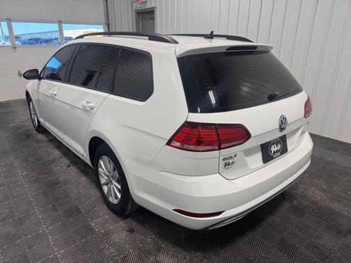 2018 Volkswagen Golf SportWagen TSI S