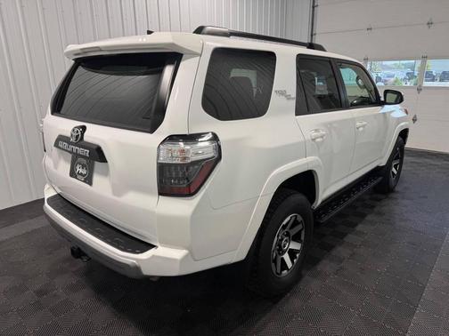 2024 Toyota 4Runner TRD Off Road