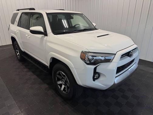 2024 Toyota 4Runner TRD Off Road