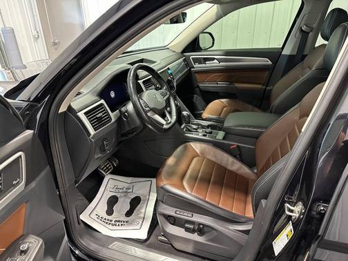 2022 Volkswagen Atlas 3.6L SEL Premium