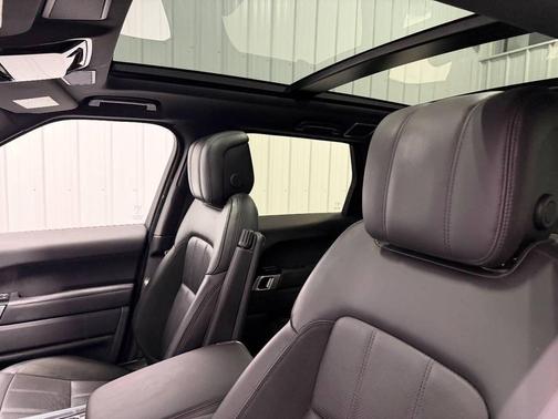 2019 Land Rover Range Rover Sport SE