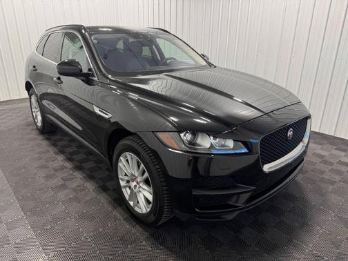 2017 Jaguar F-PACE 35t Prestige