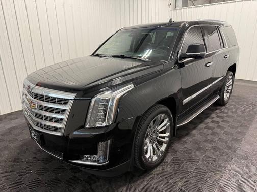 2018 Cadillac Escalade Luxury