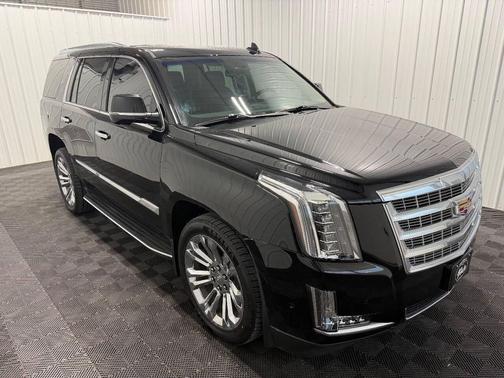 2018 Cadillac Escalade Luxury