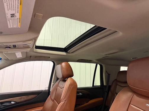 2018 Cadillac Escalade Luxury