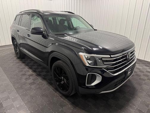 2025 Volkswagen Atlas 2.0T SE w/Technology 4MOTION