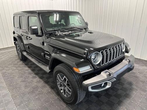 2024 Jeep Wrangler 4-Door Sahara 4x4