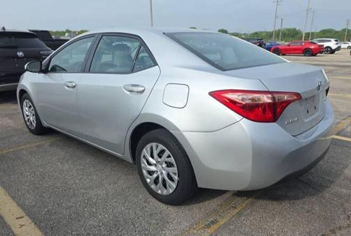 Classic Silver Metallic 2018 Toyota Corolla LE