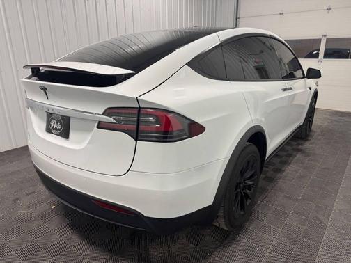 2017 Tesla Model X 75D