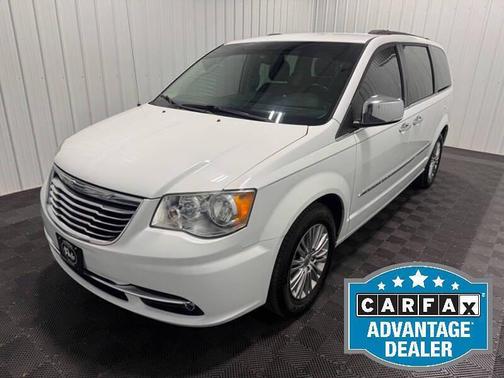 2015 Chrysler Town & Country Touring-L