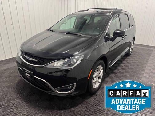 2018 Chrysler Pacifica Touring-L
