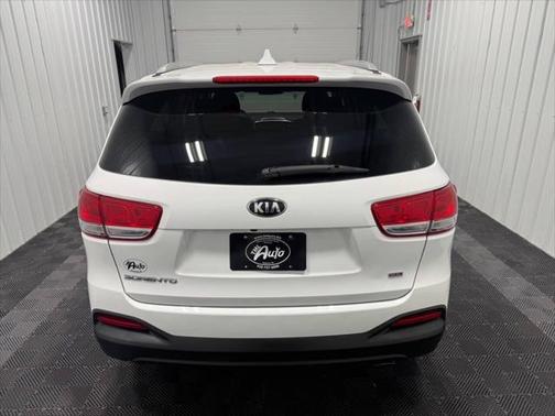 2018 Kia Sorento LX