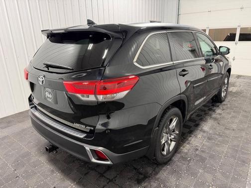 2018 Toyota Highlander Limited Platinum