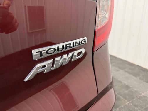 2019 Honda Pilot Touring 8-Passenger