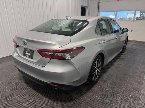 Celestial Silver Metallic 2022 Toyota Camry XLE