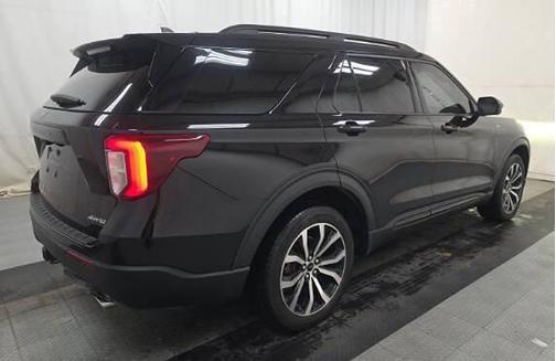 Agate Black 2022 Ford Explorer ST-Line