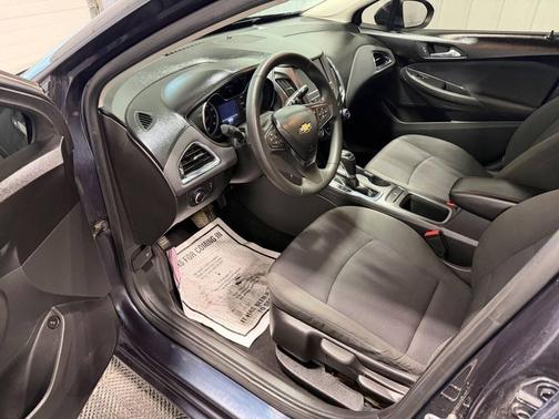 2016 Chevrolet Cruze LT Auto