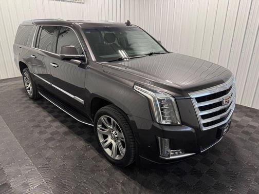 2017 Cadillac Escalade ESV Luxury